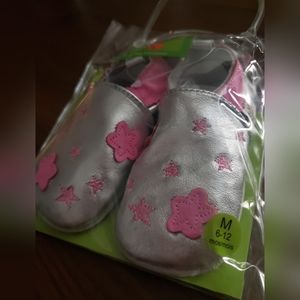 Tickle toes infant shoes